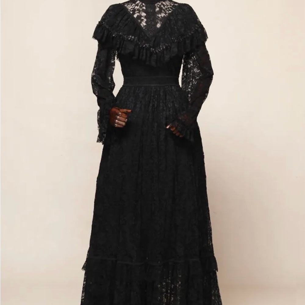 Elegant Black Lace Dress